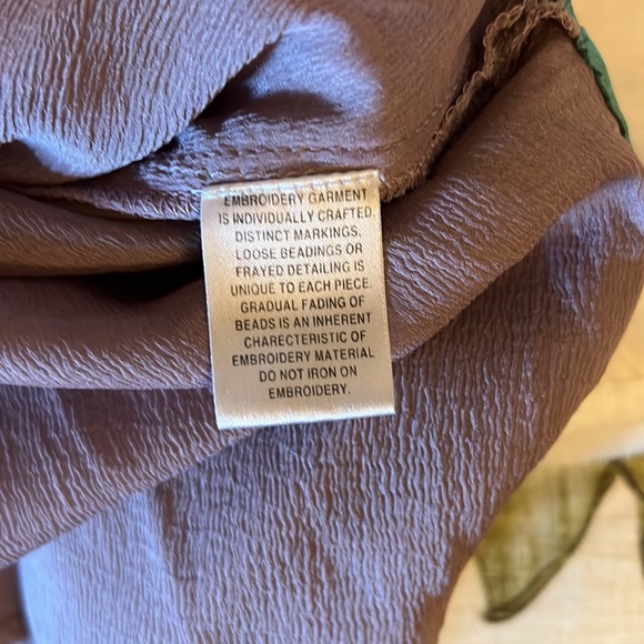 Beautiful Lavender Indian Style Tunic Size Large - Picture 6 of 7